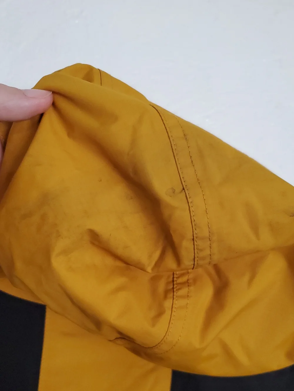 The North Face K2RM Dryvent  Hooded Raincoat In Yellow and Black Mens M